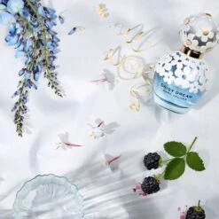Marc Jacobs Daisy Dream EDT 30 Ml -Hugo Boss || Armani || Calvin Klein Butik marc jacobs daisy dream edt 30 ml 1598264198