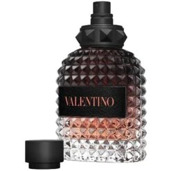 Valentino Uomo Born In Roma Coral Fantasy EDT 50 Ml -Hugo Boss || Armani || Calvin Klein Butik valentino uomo born in roma coral fantasy edt 50 ml 1645618143