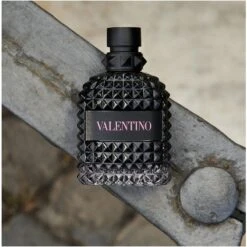 Valentino Uomo Born In Roma EDT 50 Ml 15 Valentino Uomo Born In Roma EDT 50 Ml -Hugo Boss || Armani || Calvin Klein Butik valentino uomo born in roma edt 50 ml 1646045469