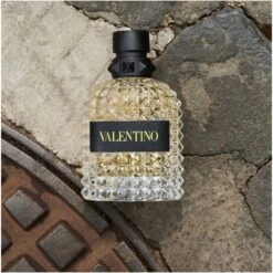 Valentino Uomo Born In Roma Yellow Dream EDT 100 Ml -Hugo Boss || Armani || Calvin Klein Butik valentino uomo born in roma yellow dream edt 100 ml 1646051190